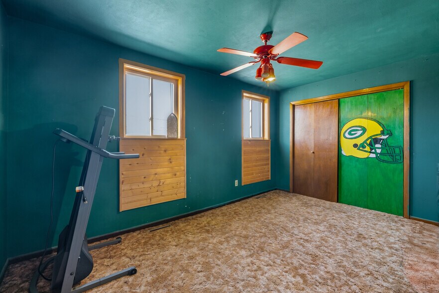 More Photos Of 504 Milwaukee St, Lomira Flex For Sale