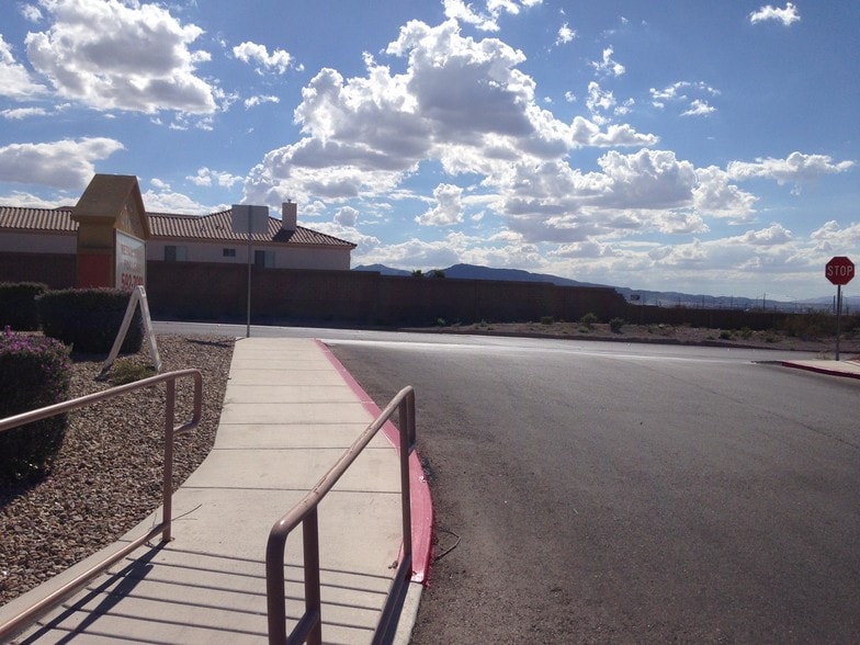 More Photos Of 1410 E Lake Mead Pky, Henderson Storefront For Lease