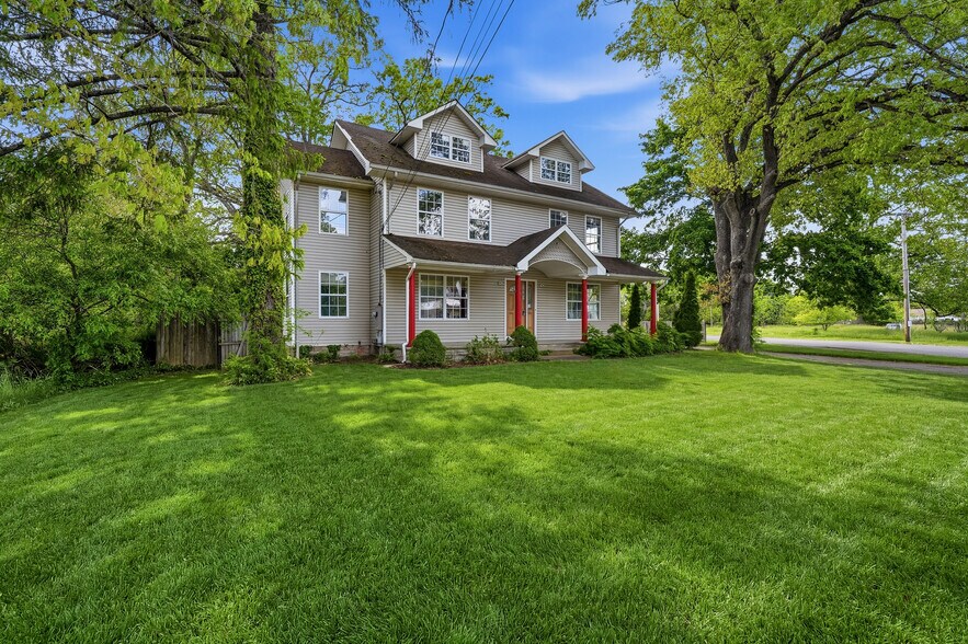 More Photos Of 1990 Lakewood Rd, Toms River Office For Sale