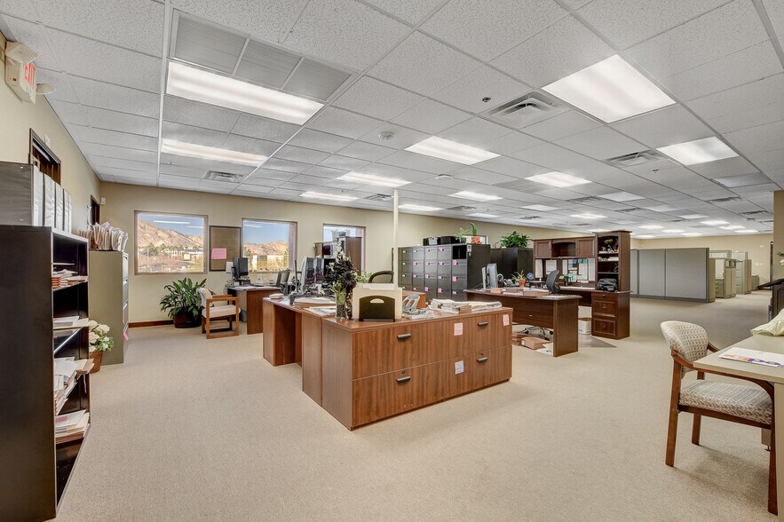 More Photos Of 9900 Covington Cross Dr, Las Vegas Office For Lease