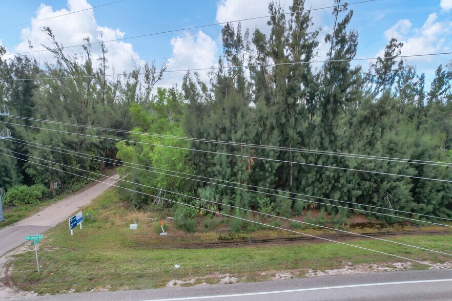 More Photos Of 830 Ridge Rd, Cape Coral Land For Sale