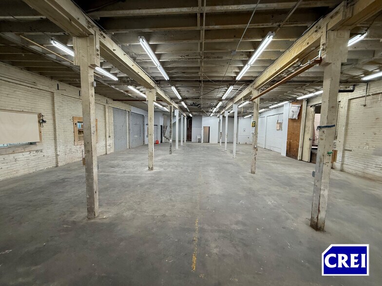 More Photos Of 6809 S Victoria Ave, Los Angeles Service For Lease