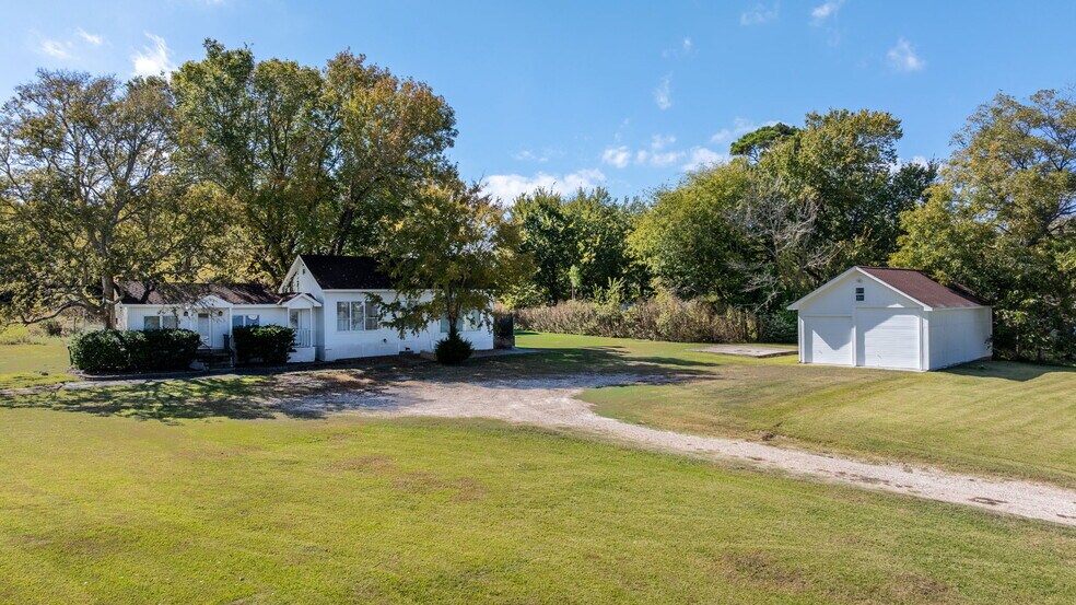 More Photos Of 12159 FM 1097 Rd W, Willis Office For Sale