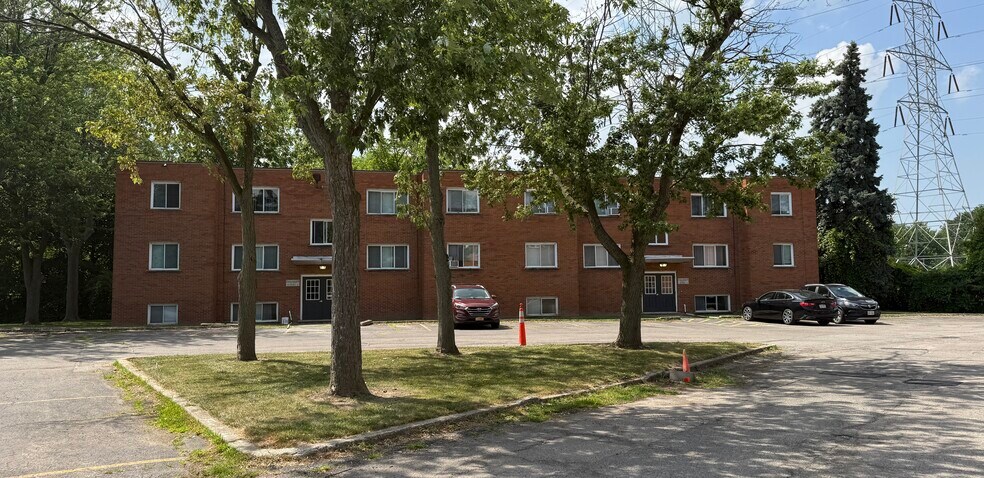 More Photos Of 4822 Hyde Park Blvd, Niagara Falls Apartments For Sale