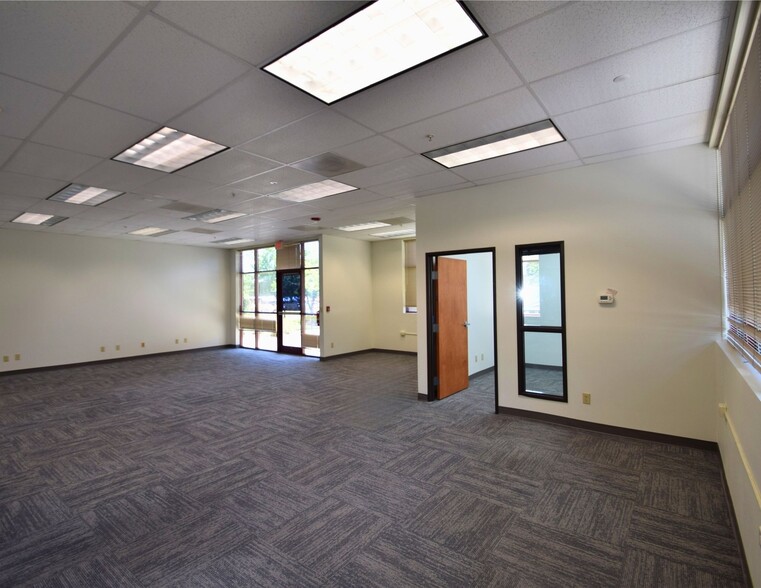 More Photos Of 920 SW Emkay Dr, Bend Medical For Lease
