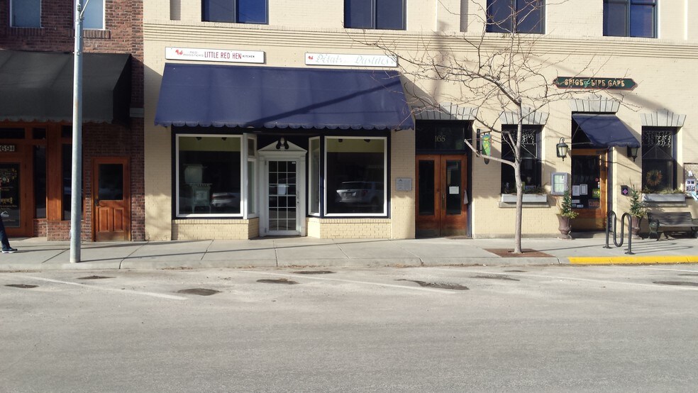 More Photos Of 167 S 2nd St, Hamilton Restaurant For Lease
