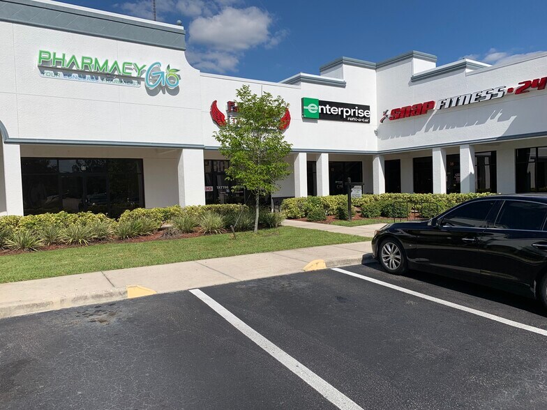 Primary Photo Of 20041 S Tamiami Trl, Estero Unknown For Lease