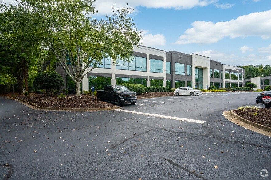 More Photos Of 1990 Vaughn Rd, Kennesaw Office For Lease