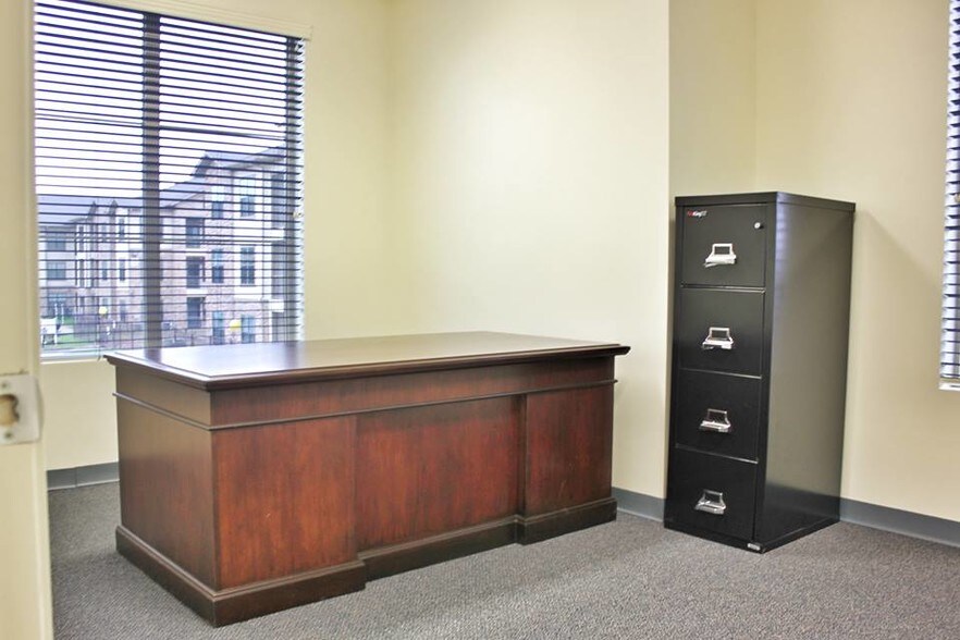 More Photos Of 524 Westgreen Blvd, Katy Medical For Lease