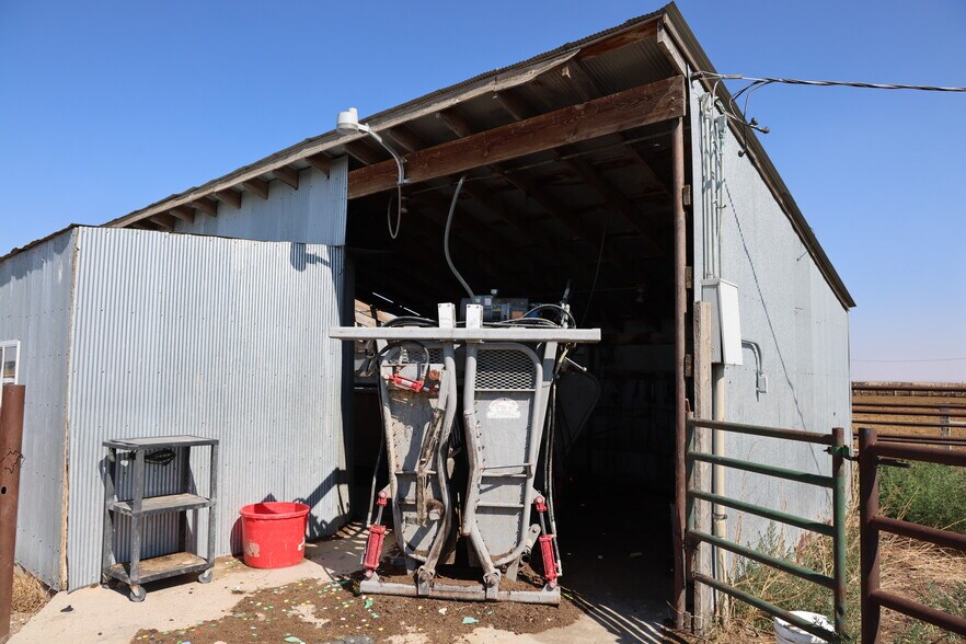 More Photos Of 19700 County Road 96, Pierce Land For Sale