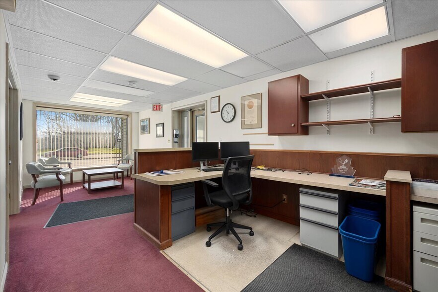 More Photos Of 1660 Champlin Ave, Utica Office Residential For Sale