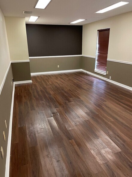 More Photos Of 511 S 5th Ave, Mansfield Distribution For Lease