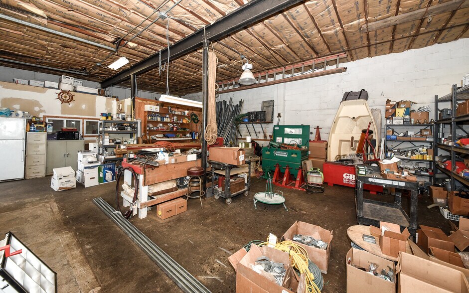 More Photos Of 309 Lynwood Ave, Jenkintown Warehouse For Sale