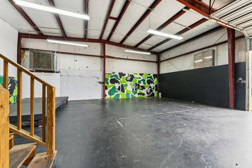 More Photos Of 0-3325 University Blvd, Tuscaloosa Industrial For Sale