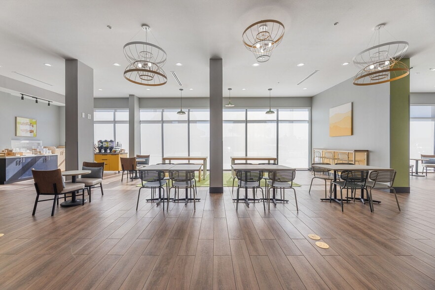 More Photos Of 5356 Roan Rd, Garland Hotel For Sale