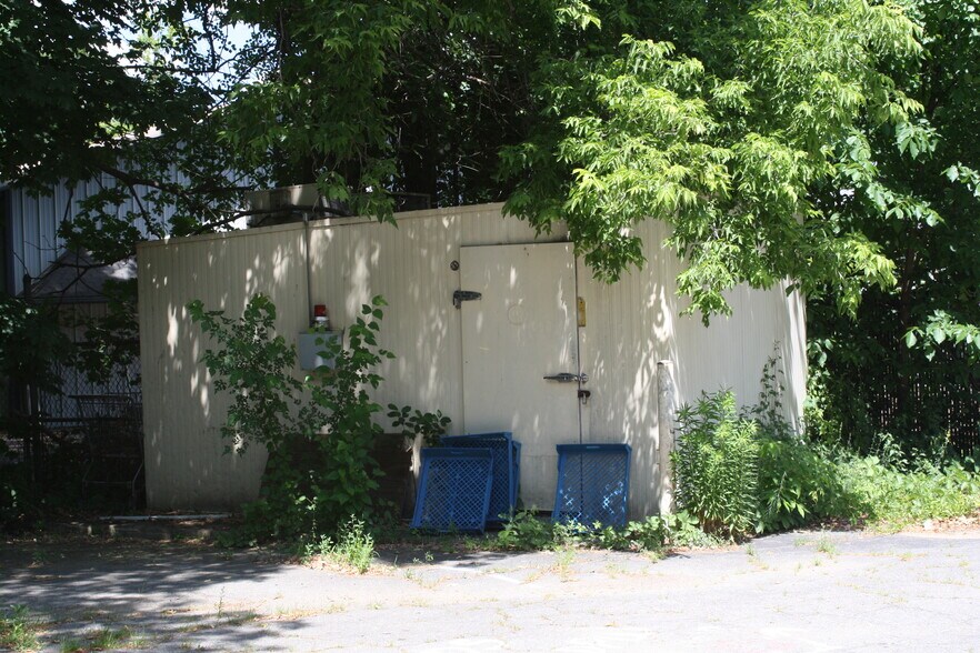 More Photos Of 174 Main St, Leominster Fast Food For Sale