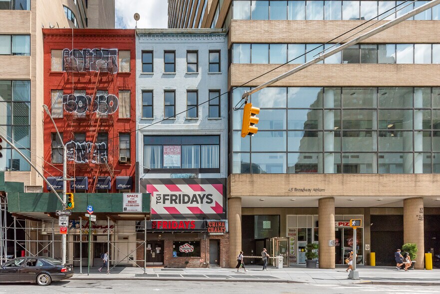 More Photos Of 47 Broadway, New York General Retail For Lease