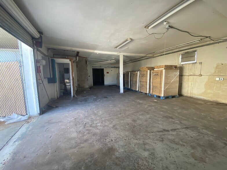 More Photos Of 2126 Collins Ct, Hollywood Refrigeration Cold Storage For Lease