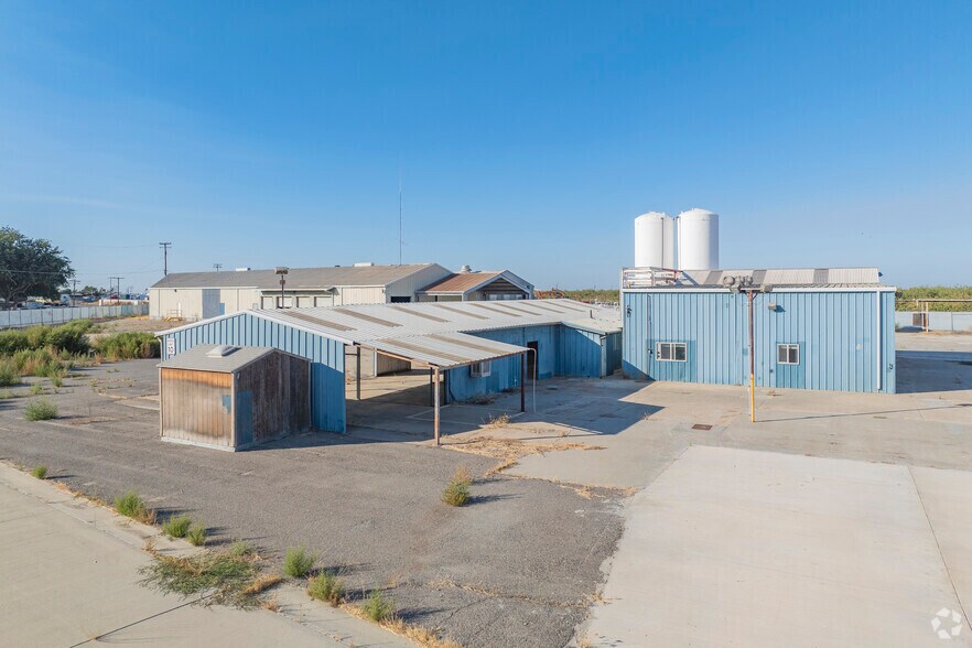 More Photos Of 26700 S Banta Rd, Tracy Warehouse For Lease