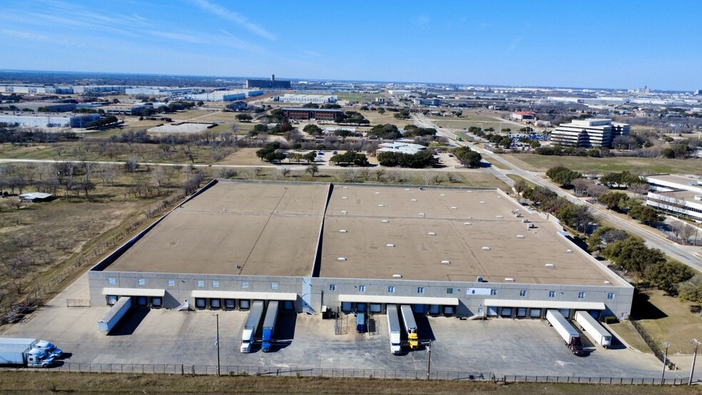 More Photos Of 2900 Meacham Blvd, Fort Worth Distribution For Lease