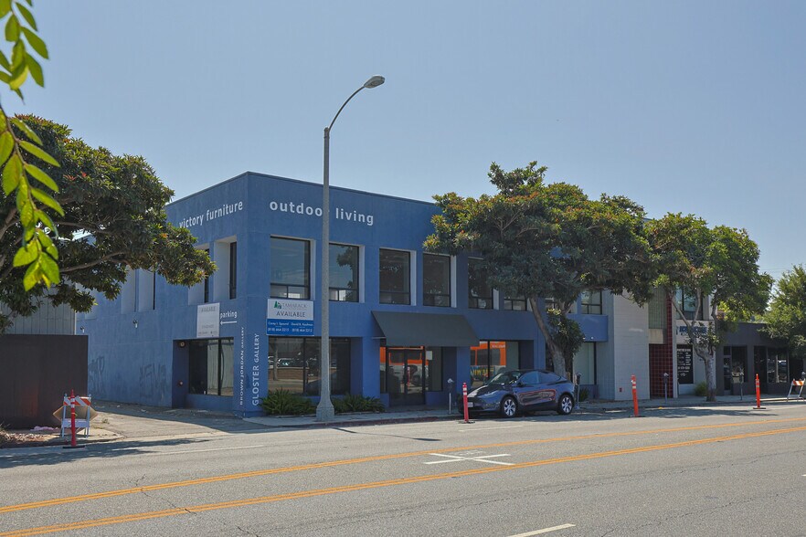 More Photos Of 2500-2512 Santa Monica Blvd, Santa Monica General Retail For Sale