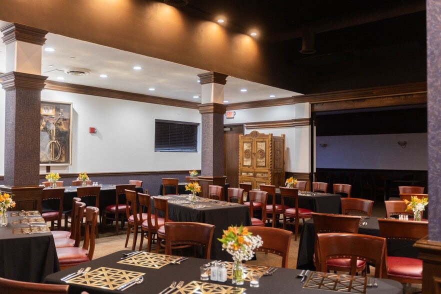 More Photos Of 6263 State Highway 66, Tulsa Restaurant For Sale