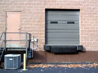 More Photos Of 130 Fort Path Rd, Madison Warehouse For Lease