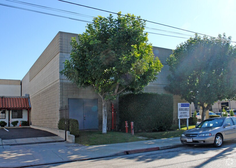 More Photos Of 812 S Date Ave, Alhambra Warehouse For Lease