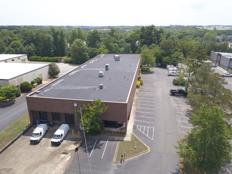 More Photos Of 10725 John Price Rd, Charlotte Warehouse For Lease