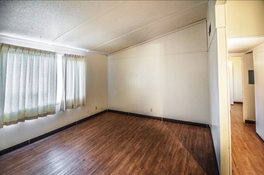More Photos Of 807 Legion St, Craig Apartments For Sale
