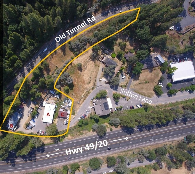 Primary Photo Of 1317 Sutton Way, Grass Valley Auto Repair For Sale