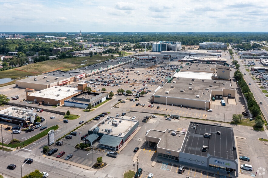 More Photos Of 310 N Clippert St, Lansing Unknown For Lease