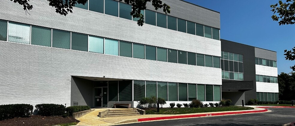More Photos Of 9175 Guilford Rd, Columbia Medical For Lease