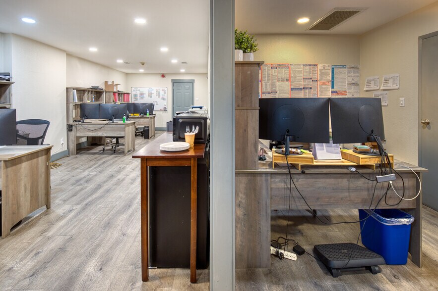 More Photos Of 6939 Power Inn Rd, Sacramento Warehouse For Sale