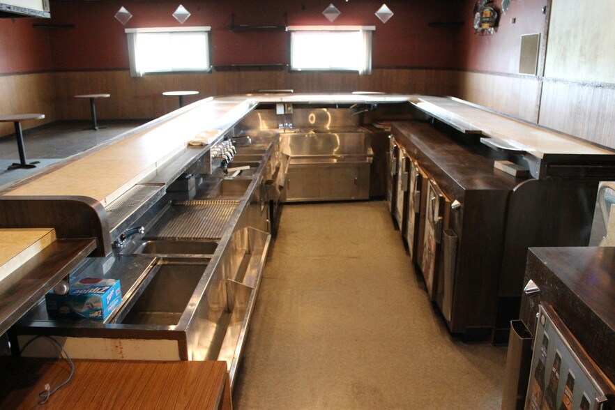 More Photos Of 1204 18th St, Two Rivers Bar For Sale