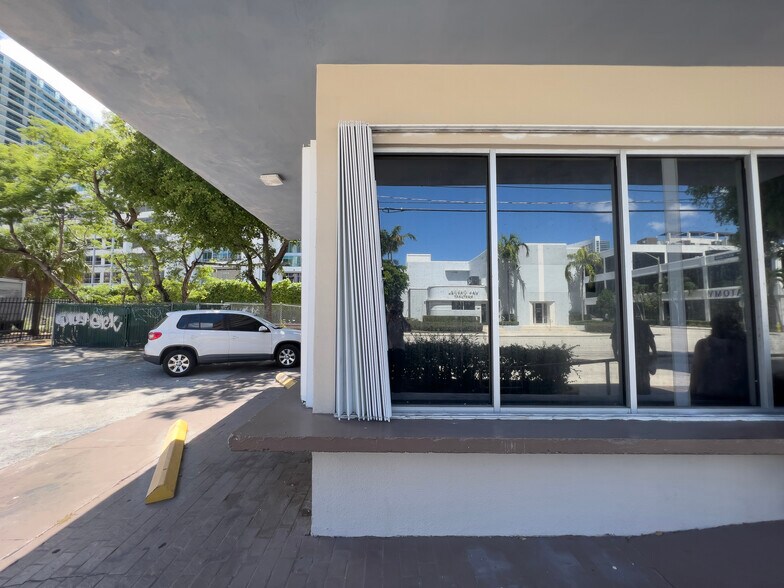 More Photos Of 3400 NE 2nd Ave, Miami Restaurant For Sale