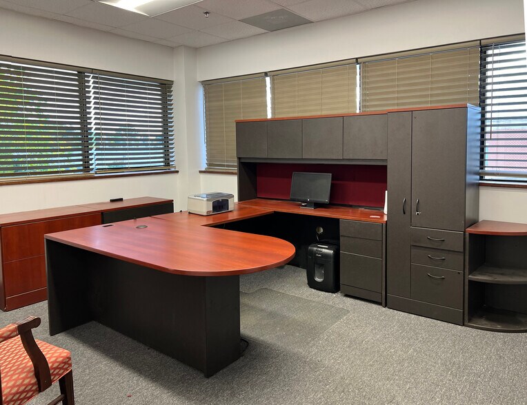 More Photos Of 201 Milford Mill Rd, Pikesville Medical For Sale