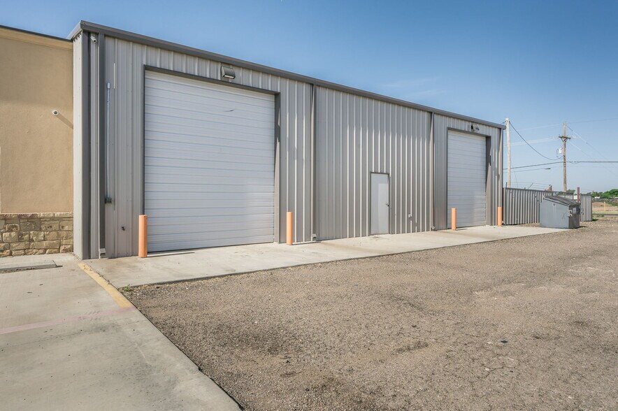 Primary Photo Of 12828 Interstate 27, Amarillo Showroom For Sale
