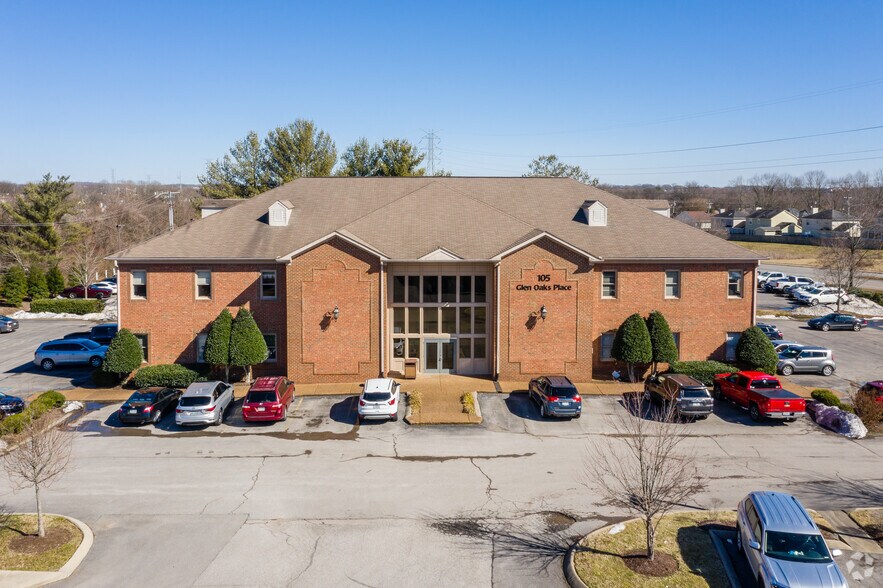 More Photos Of 105 Glen Oak Blvd, Hendersonville Medical For Lease