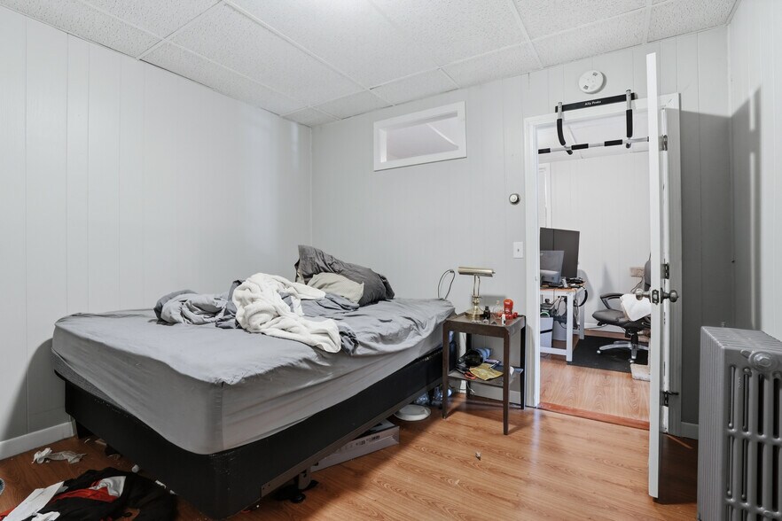 More Photos Of 632 Fall River Ave, Seekonk Apartments For Sale