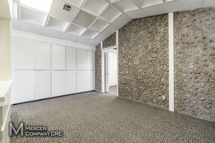 More Photos Of 30 SE 17th St, Oklahoma City Warehouse For Lease