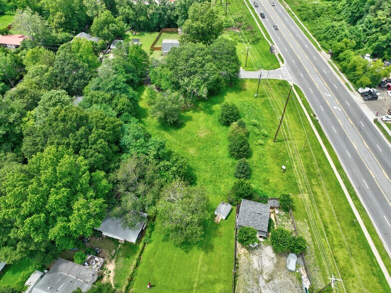 More Photos Of 1801-1803 Waldrep Cir, Marietta Land For Lease