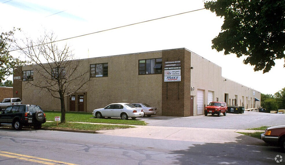 More Photos Of 1101-1143 Taft St, Rockville Warehouse For Lease