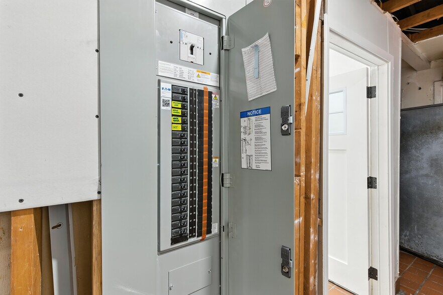 More Photos Of 4355 Sonoma Blvd, Vallejo Restaurant For Sale