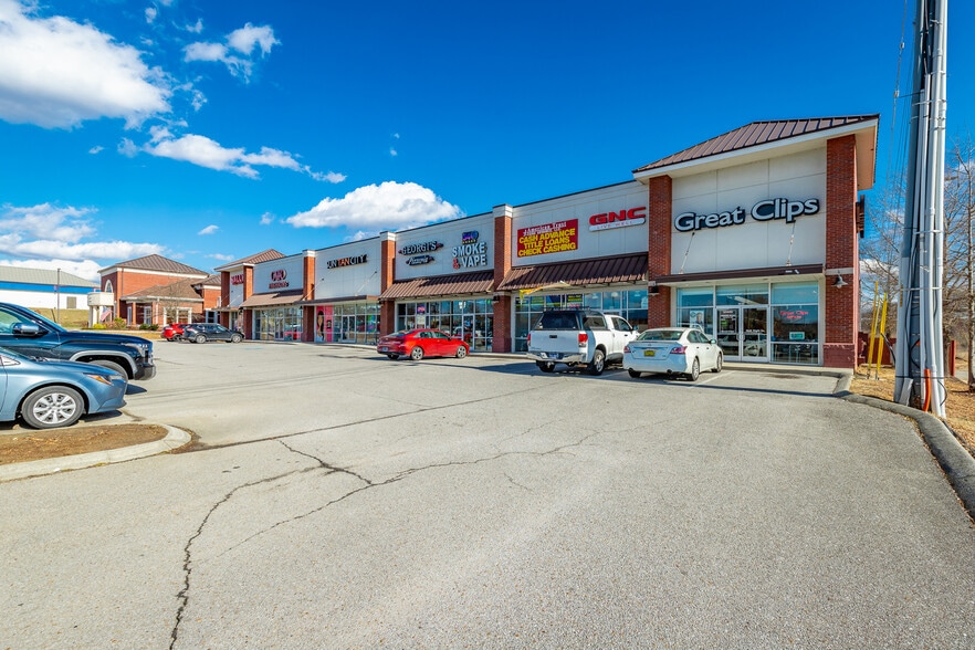 More Photos Of 5910 Reagan Ln, Ooltewah General Retail For Lease