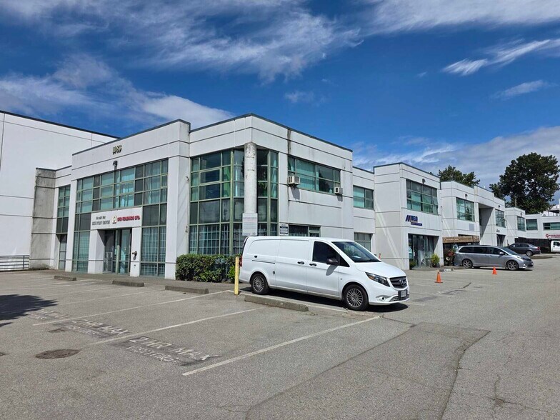 More Photos Of 1083 Kent Ave NE, Vancouver Light Manufacturing For Sale
