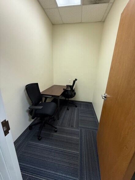 More Photos Of 504-604 E Rosedale St, Fort Worth Unknown For Lease