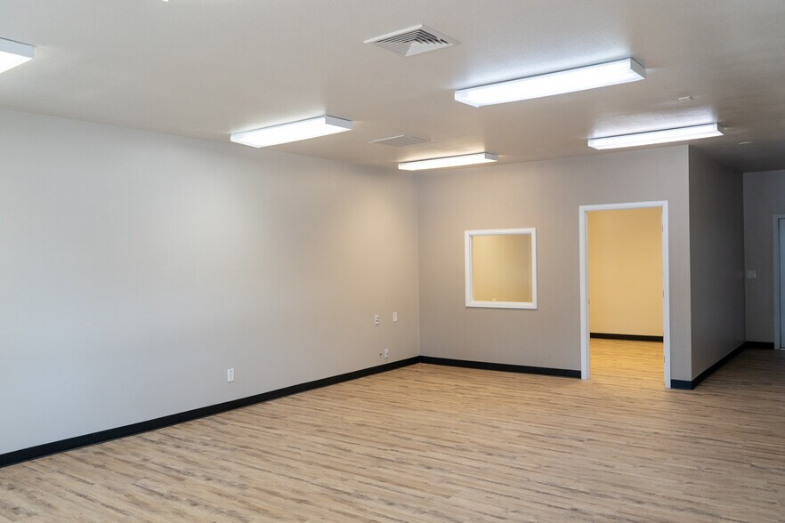 More Photos Of 44 E Spaulding Ave, Pueblo Office For Lease