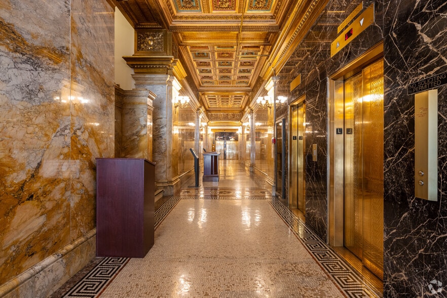 More Photos Of 156 Fifth Ave, New York Office For Sale