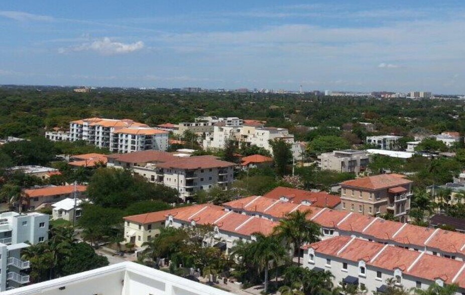 More Photos Of 2020 Ponce De Leon Blvd, Coral Gables Office For Sale